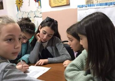 ა(ა)იპ საქართველოს საპატრიარქოს წმ.იოანე ბოლნელოს სახელობის სკოლის ეკო-კლუბის “დედამიწის ქომაგების” ორგანიზებით მოსწავლეებმა მონაწილეობა მიიღეს “მსოფლიო ქმედების დღის” ფართომაშტაბიან კამპანიაში