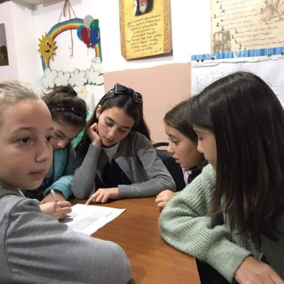 ა(ა)იპ საქართველოს საპატრიარქოს წმ.იოანე ბოლნელოს სახელობის სკოლის ეკო-კლუბის “დედამიწის ქომაგების” ორგანიზებით მოსწავლეებმა მონაწილეობა მიიღეს “მსოფლიო ქმედების დღის” ფართომაშტაბიან კამპანიაში