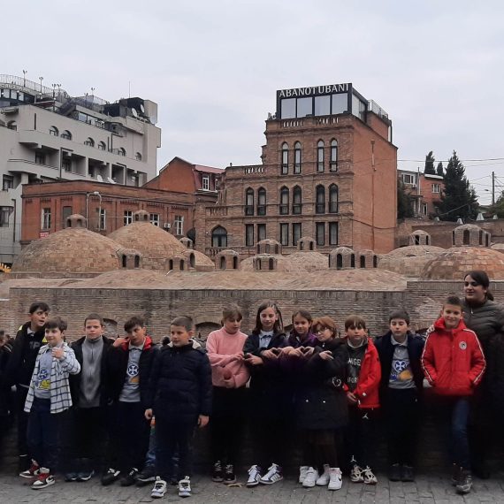 მეოთხე კლასის შემეცნებითი მოგზაურობა პროექტ ,,კულტურული მემკვიდრეობა” ფარგლებში.