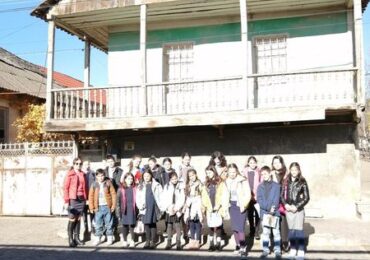 მოსწავლეებმა შექმნეს ისტორიული გზამკვლევი „კატერინენფელდიდან – ბოლნისამდე“ და პროექტ,, გვეამაყება ჩვენი  კულტურული მემკვიდრეობა“ფარგლებში დაათვალიერეს გერმანულ უბანი.