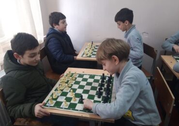 ა(ა)იპ იოანე ბოლნელის სახელობის სკოლის ბაზაზე ჭადრაკის წრე დაფუძნდა