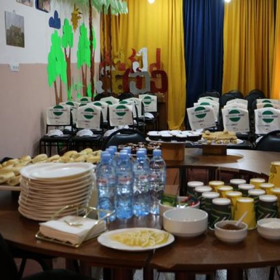 ექიმები სტუმრად სკოლაში თემაზე: როგორ დავიცვათ თავი ვირუსისგან?