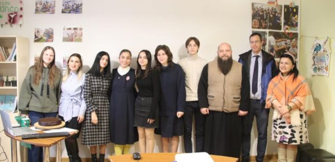 ა(ა)იპ იოანე ბოლნელის სახელობის სკოლას საქართველოში ავსტრიის რესპუბლიკის საგანგებო და სრულუფლებიანი ელჩი თომას მიულმანი ეწვია