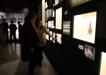 საქართველოში შვეიცარიის სრულუფლებიანი და საგანგებო ელჩი, ჰაიდი გრაუ, ა(ა)იპ იოანე ბოლნელის სახელობის სკოლაში,  ვიზიტის ფარგლებში ბოლნისის მუზეუმს ეწვია