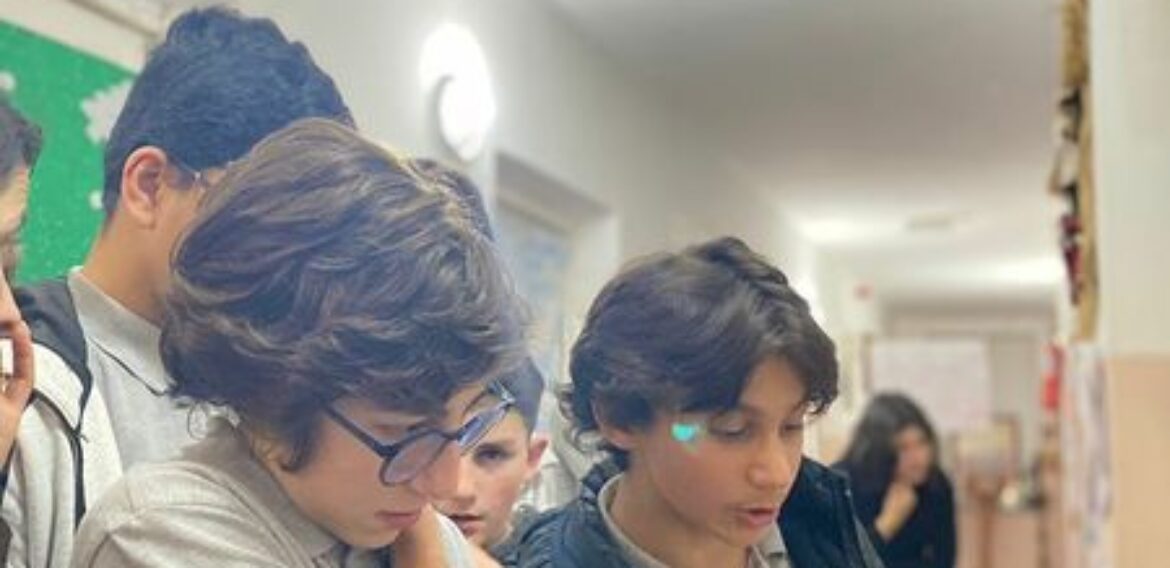 სამოქალაქო განათლების კლუბის ,,ცვლილებების პიკი” ორგანიზებით ჩატარდა ,,გალერიის მეთოდის” გამოყენებით საბჭოთა ოკუპაციის ამსახველი ექსპოზიციის გამოფენა