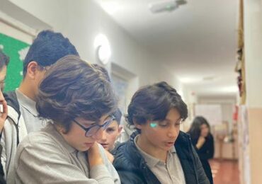 სამოქალაქო განათლების კლუბის ,,ცვლილებების პიკი” ორგანიზებით ჩატარდა ,,გალერიის მეთოდის” გამოყენებით საბჭოთა ოკუპაციის ამსახველი ექსპოზიციის გამოფენა