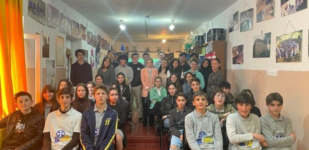 საქართველის ახალგაზრდობის წარმომადგენელი გაეროში, დავით ესათია ა(ა)იპ იოანე ბოლნელის სახელობის სკოლის  ბოლნისის ახალგაზრდულ სივრცეს ეწვია