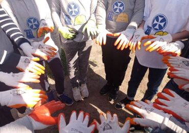 VIIბ და VIა კლასის მოსწავლეებმა პროექტის „ადამიანი და ბუნება“ ფარგლებში დაასუფთავეს სკოლის ეზო და მისი მიმდებარე ტერიტორია