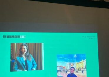 ახალგაზრდა ევროპელი ელჩების, ირინა მიქავასა და ნიკა კრაწაშვილის ორგანიზებით გაიხსნა ორდღიანი სკოლა ,,Youth for European Future/ახალგაზრდები ევროპული მომავლისთვის” გაიხსნა