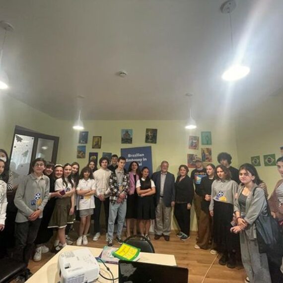 სამოქალაქო განათლების კლუბმა ბრაზილიის ელჩს უმასპინძლა ,,დიპლომატიის სკოლა 2023” ფარგლებში